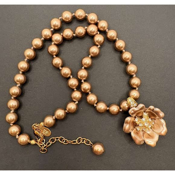 Vintage Nolan Miller Glamour Collection Simulated Pearl Blooming Flower Necklace - Picture 6 of 11
